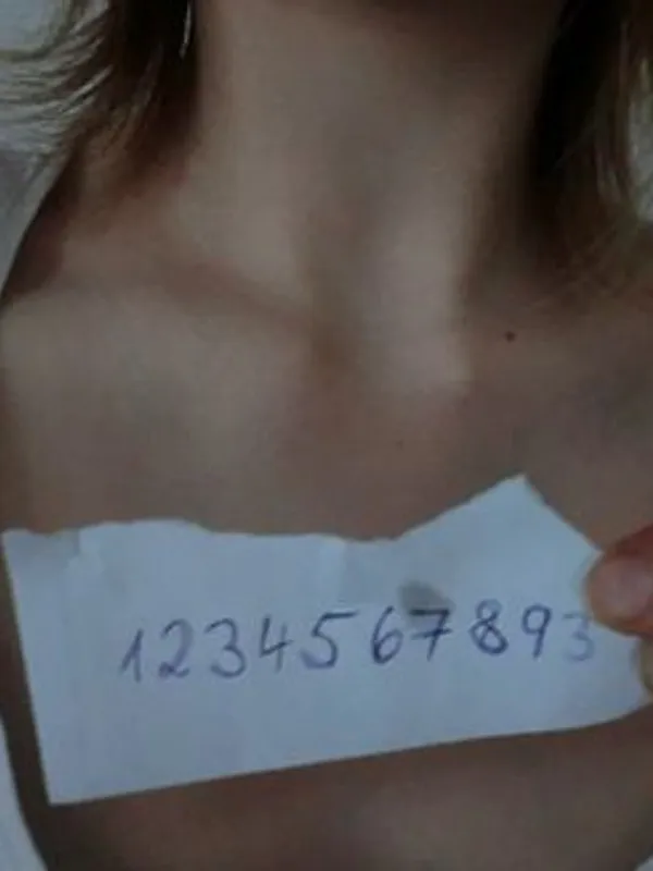 Parkplatzsex 1234567893, 32 aus Wiesbaden