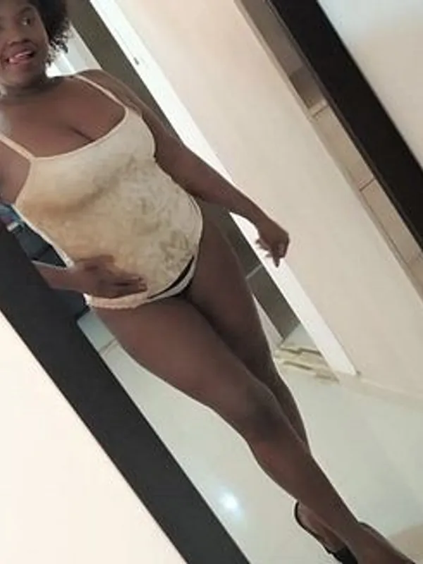 Parkplatzsex Alessa_brown, 48 aus Hamburg