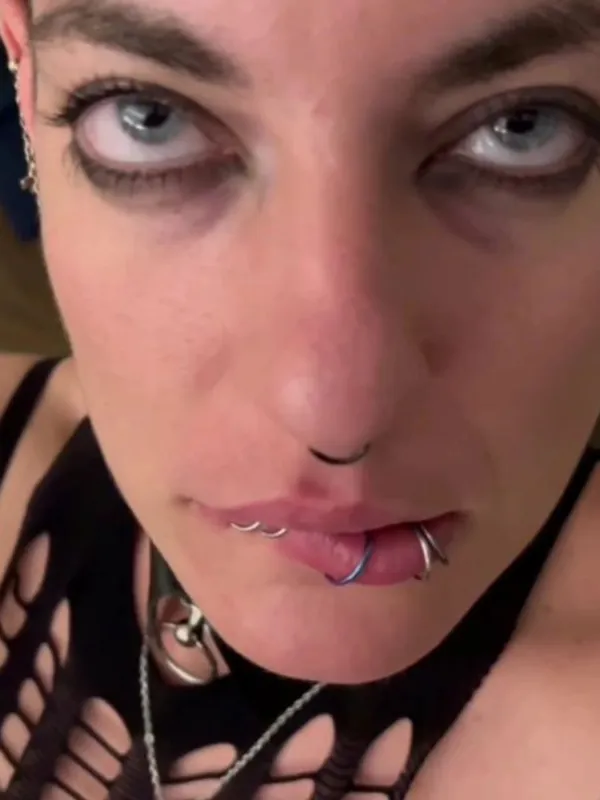 Parkplatzsex AliceDBitchcraft, 33 aus Hamburg