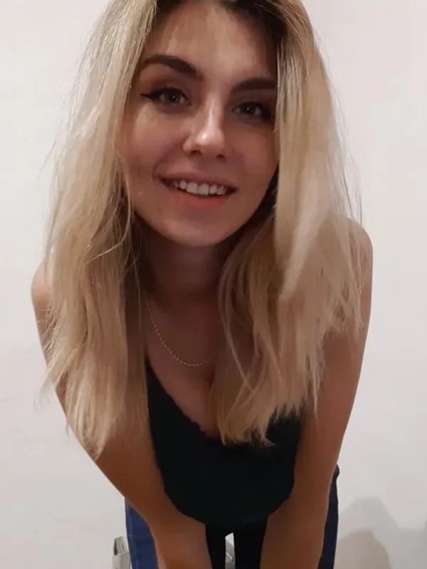Parkplatzsex AliceLoona, 28 aus Potsdam
