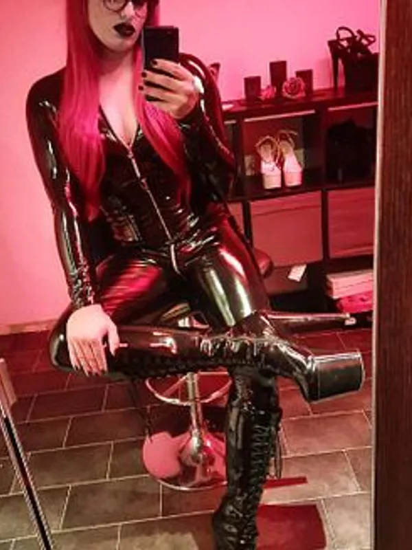 Parkplatzsex AliciaCrossdresser, 30 aus Berlin