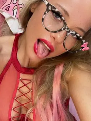 Weiteres Foto von AliciaSaige – Anmelden zum Freischalten