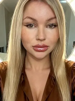 Weiteres Foto von AmelieSexy – Anmelden zum Freischalten