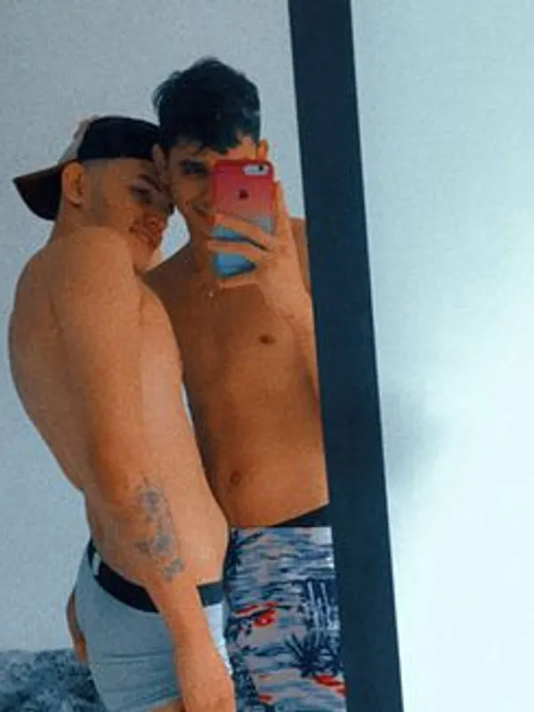Parkplatzsex AndrewCharlye, 25 aus Freiberg