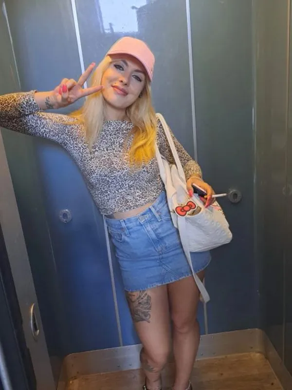 Parkplatzsex Angeliina, 30 aus Stuttgart