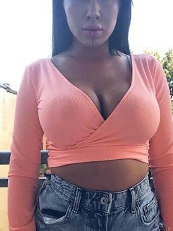 Parkplatzsex Anna-vanilla, 30 aus Hamburg