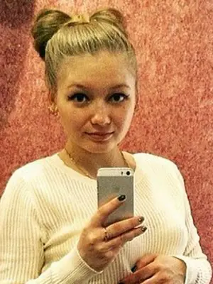 Weiteres Foto von Anna18years – Anmelden zum Freischalten