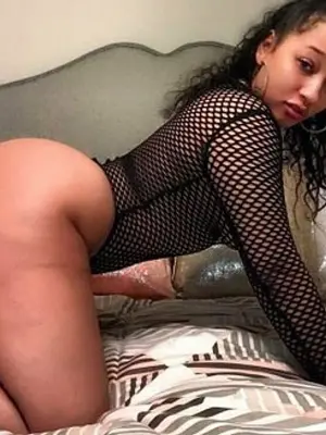 AnnahBee, 31