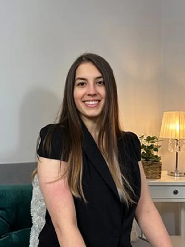 Parkplatzsex AnnaJuicy, 25 aus Simmering