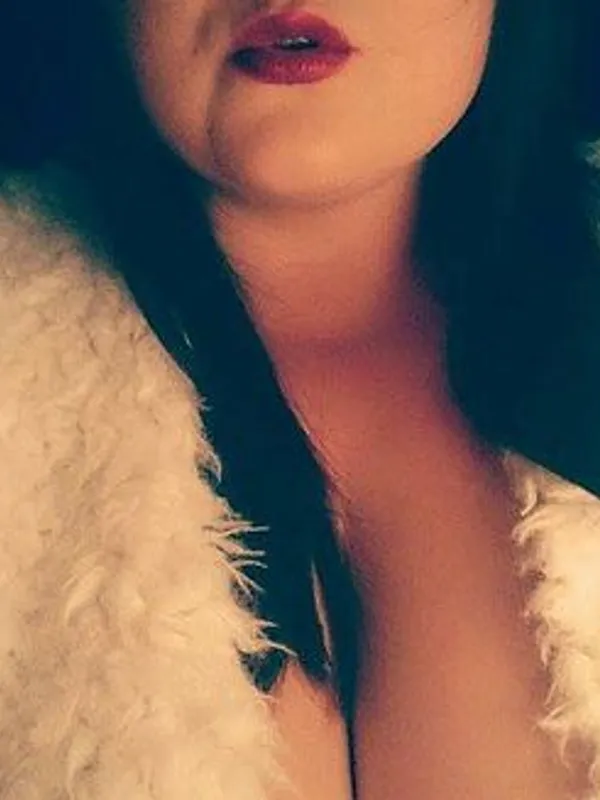 Parkplatzsex Annika-RED, 33 aus Schmallenberg