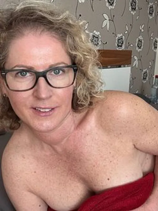 Parkplatzsex Anouk72, 53 aus Bochum