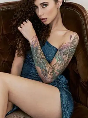AntonellaVega, 32