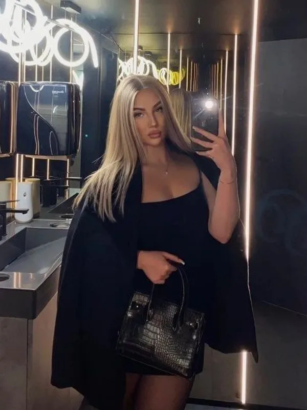 Parkplatzsex AriellaStar, 21 aus Alsergrund
