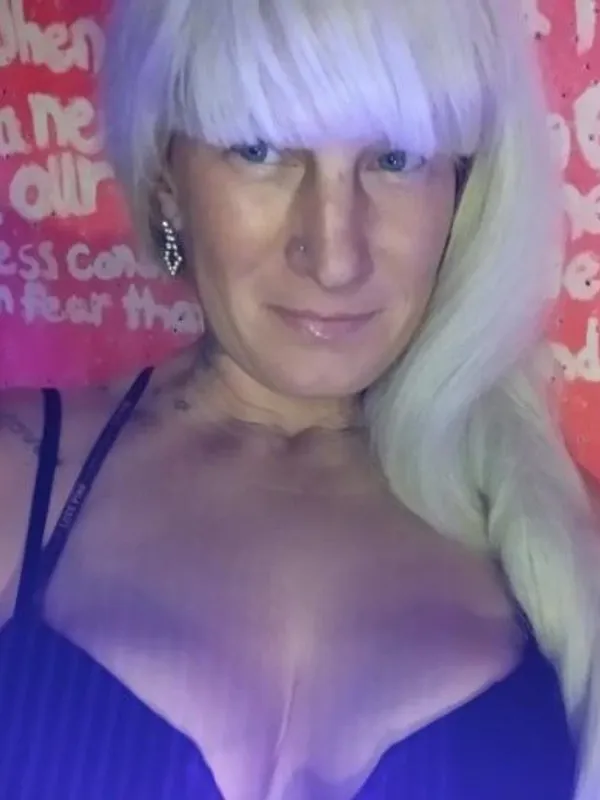 Parkplatzsex BaddieFattyCakes, 36 aus Meidling