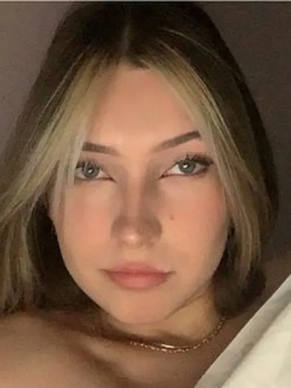 Parkplatzsex bbLorena, 24 aus Neuss