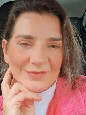 BellaJu, 53