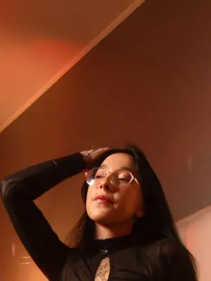 BelleWM, 23