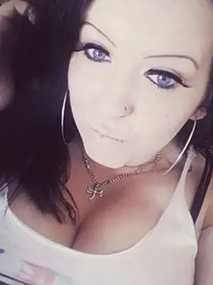 Big-Boobs85, 40