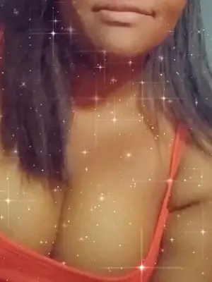 Weiteres Foto von Bigboobs4u – Anmelden zum Freischalten