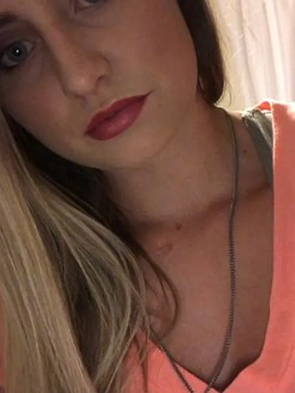 Parkplatzsex Blonde__barbie, 26 aus Castrop-Rauxel
