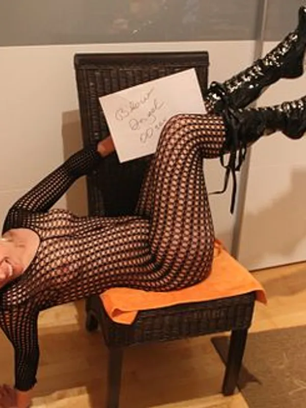 Parkplatzsex BlowAngel006, 45 aus Potsdam