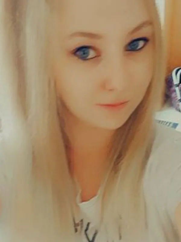 Parkplatzsex BlueEye96, 29 aus Freiburg