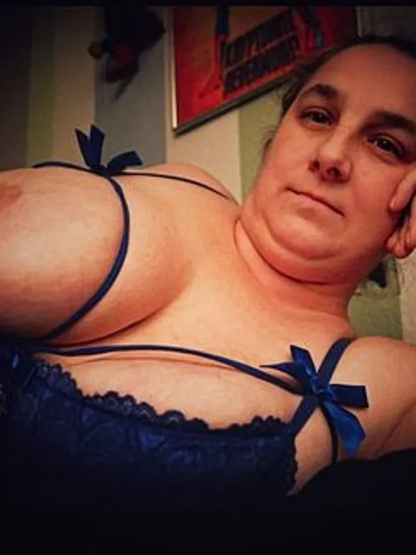 Parkplatzsex Blutengel_42, 44 aus Recklinghausen