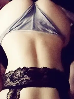 Weiteres Foto von Booty-Babe – Anmelden zum Freischalten