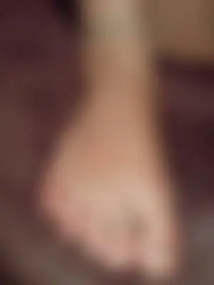 Weiteres Foto von BornToBeFucked – Anmelden zum Freischalten