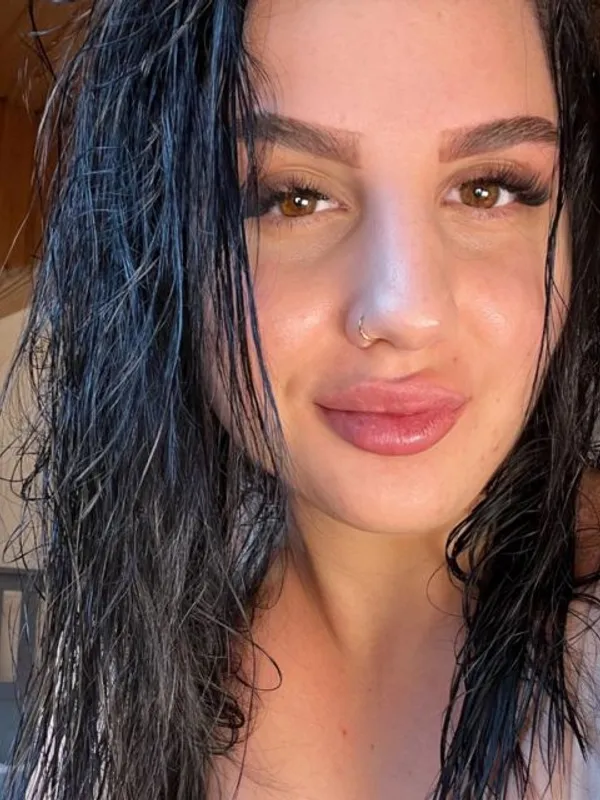 Parkplatzsex carolineyourfav, 21 aus Augsburg
