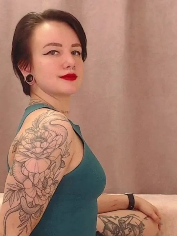 Parkplatzsex CherieCherry, 27 aus Potsdam