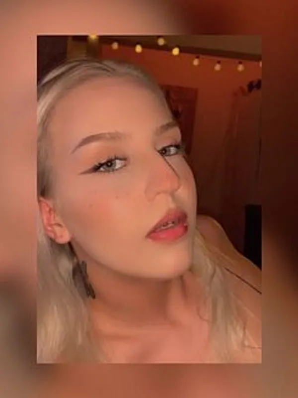 Parkplatzsex cherryblossomxcx, 20 aus Duisburg