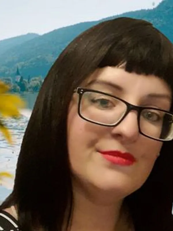 Parkplatzsex Cloe-Blue, 31 aus Wien