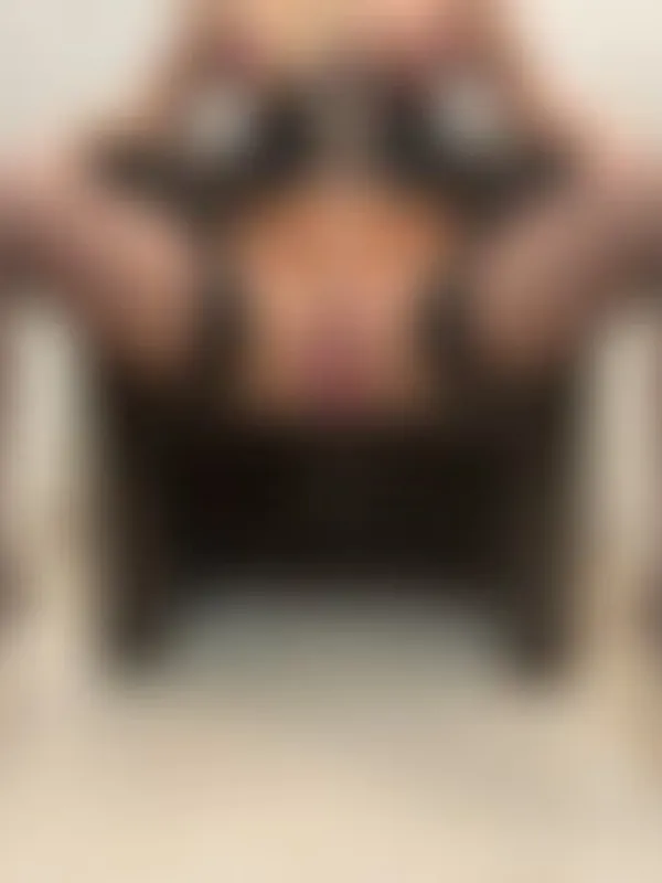 Parkplatzsex Crazywifeslutxxx, 36 aus Lugano