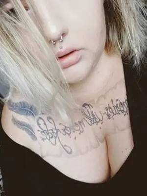 Weiteres Foto von Curvy-Girl – Anmelden zum Freischalten