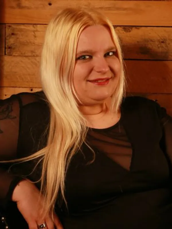 Parkplatzsex Curvy-Lucy, 31 aus Hagen