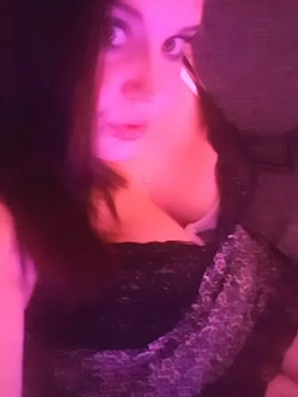 Parkplatzsex Curvy_Mellu, 34 aus Krefeld