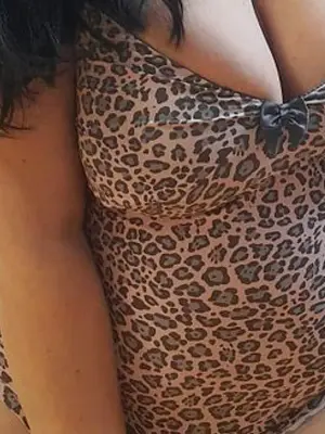 Weiteres Foto von CurvyBabet – Anmelden zum Freischalten