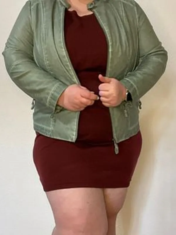 Parkplatzsex Curvyygirl2022, 46 aus Bonn