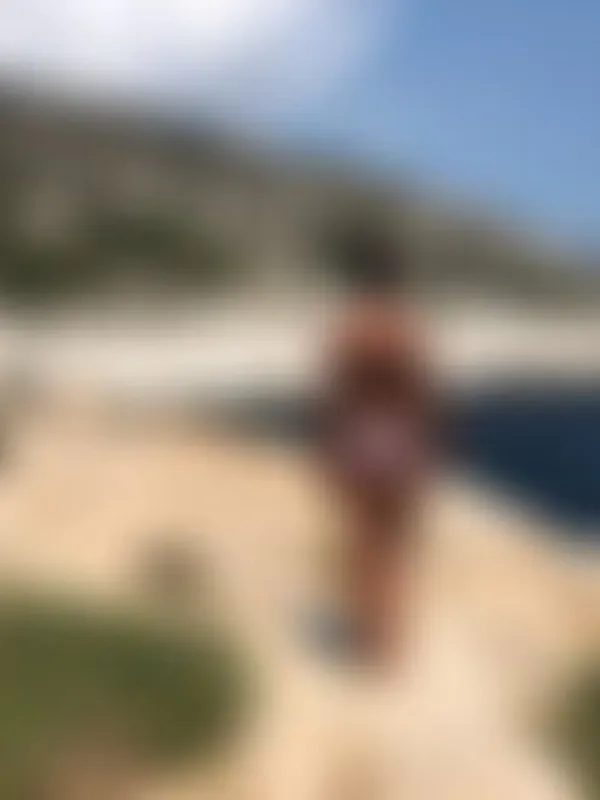 Parkplatzsex CuteJulia, 40 aus Riehen