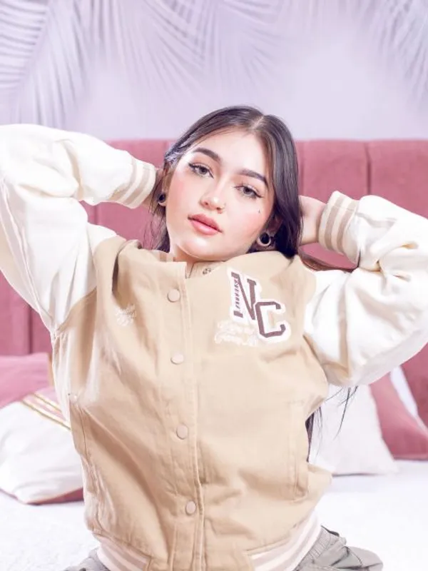 Parkplatzsex DanielaRuizz, 20 aus Innere Stadt