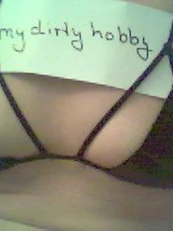 Parkplatzsex Devotepussy69, 56 aus Bielefeld