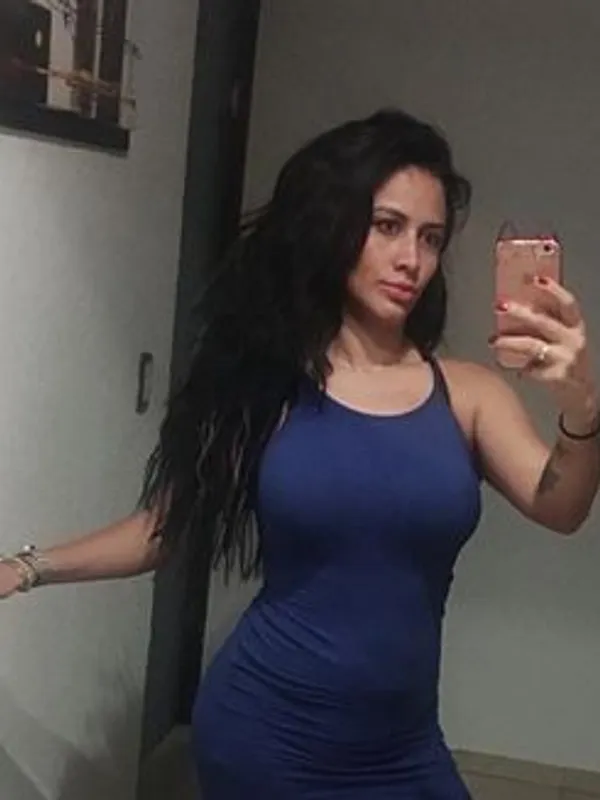 Parkplatzsex diana_curvy, 43 aus Oberwinterthur (Kreis 2)