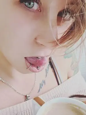 Weiteres Foto von Dirty-Julie21 – Anmelden zum Freischalten
