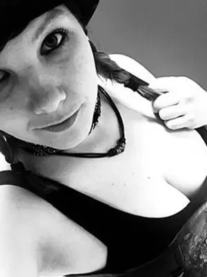 DirtyLuna92, 33