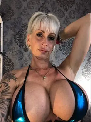 DominatrixDajana, 45