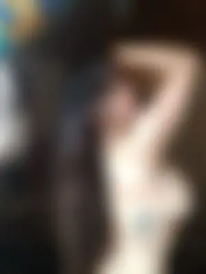 Ela_busty, 40