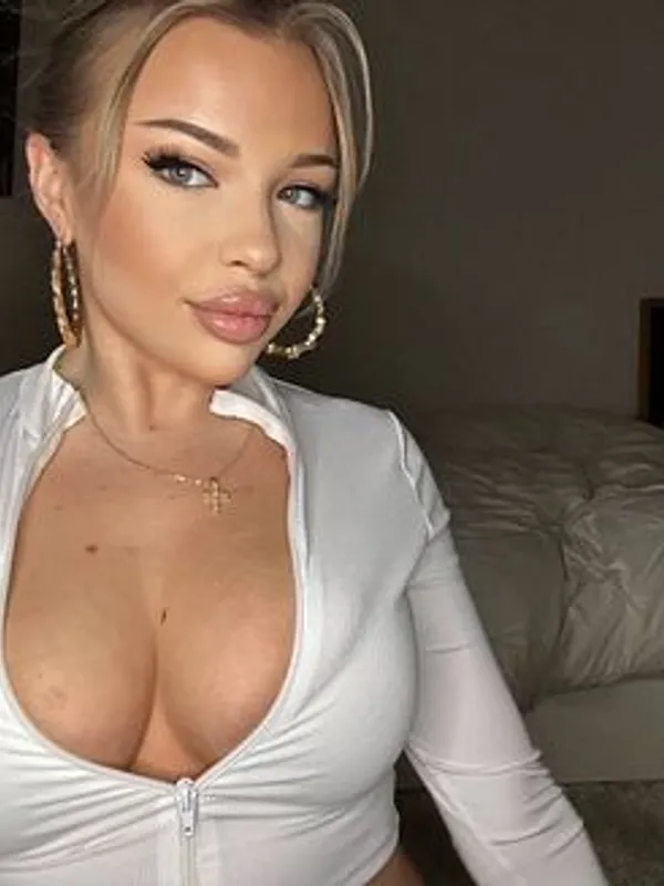 Parkplatzsex elinacutie, 22 aus Ludwigshafen am Rhein