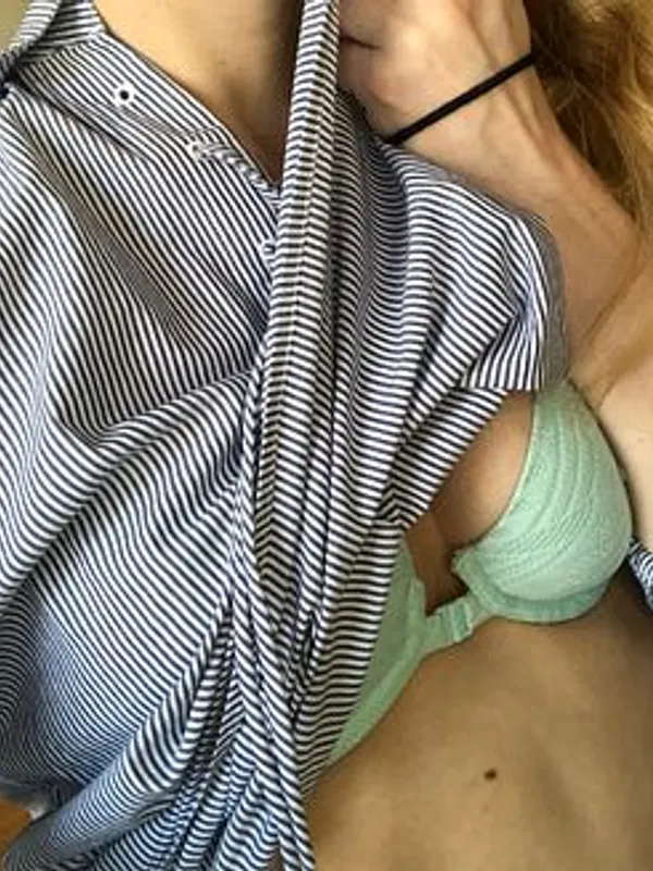 Parkplatzsex EllieDxo, 35 aus Berlin