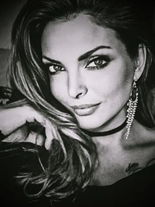 Profilbild von Enielle, 46 Jahre aus Carouge